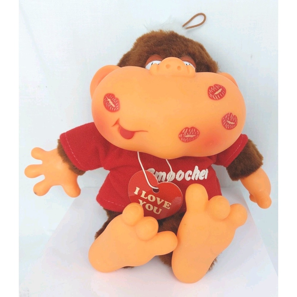 Vintage Russ Berrie "SMOOCHER" Gorilla Ape Monkey Plush Valentines Day Kisses 9"